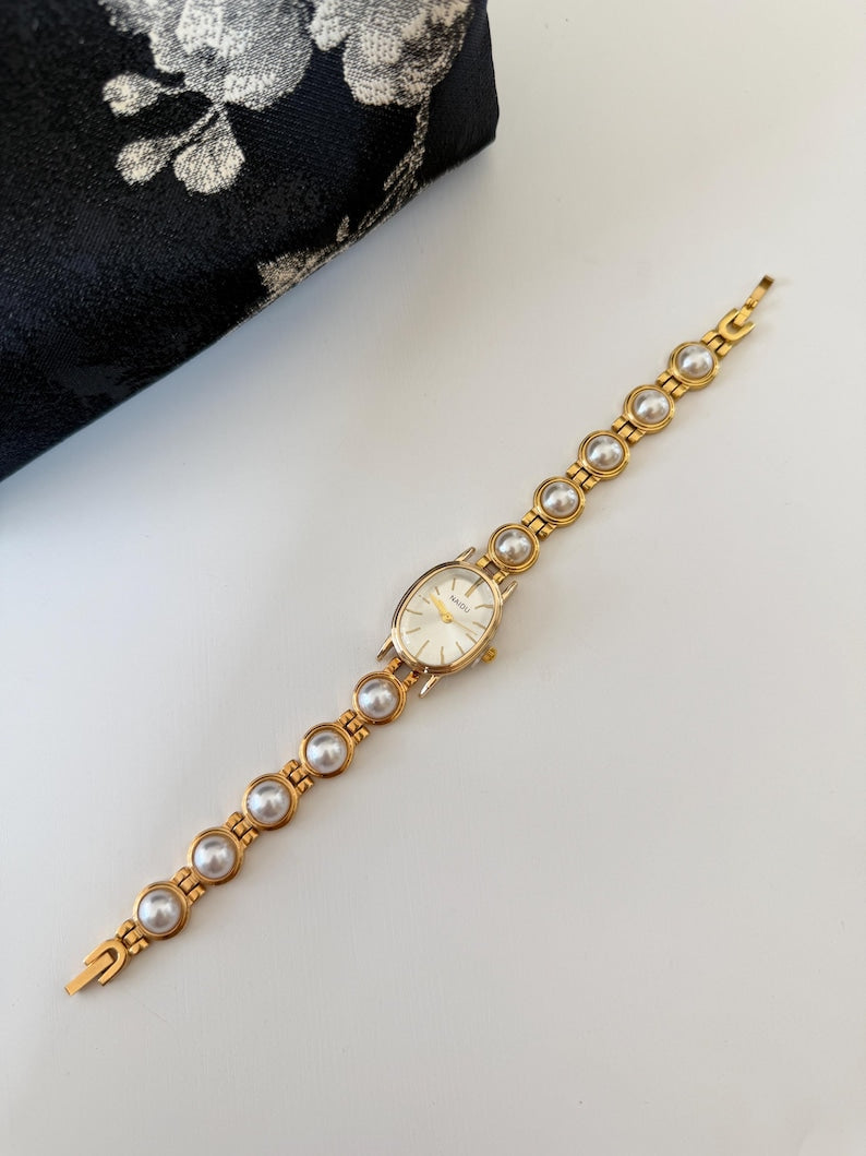 Neshia custom watch set
