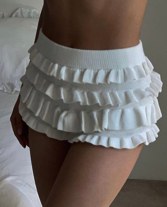 Ana ruffled shorts