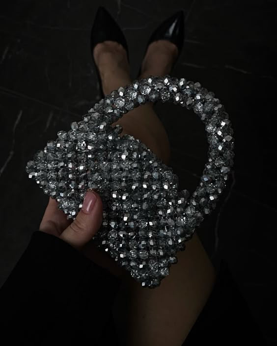 Naviya mini beaded purse
